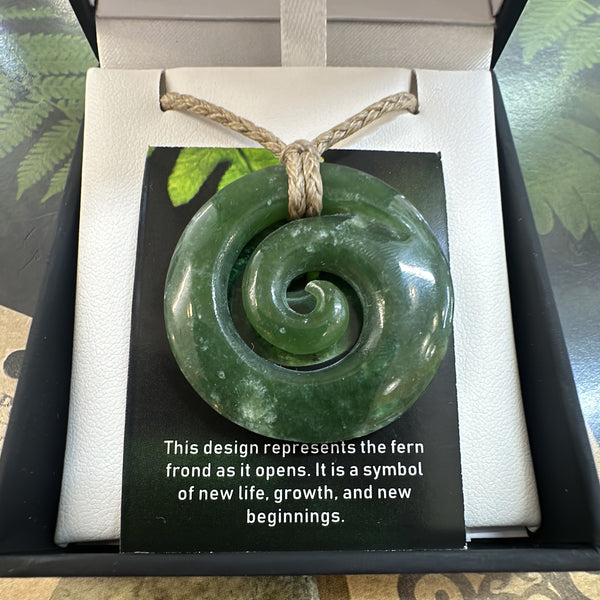 Te Wahi Pounamu Closed Circle Koru Pendant